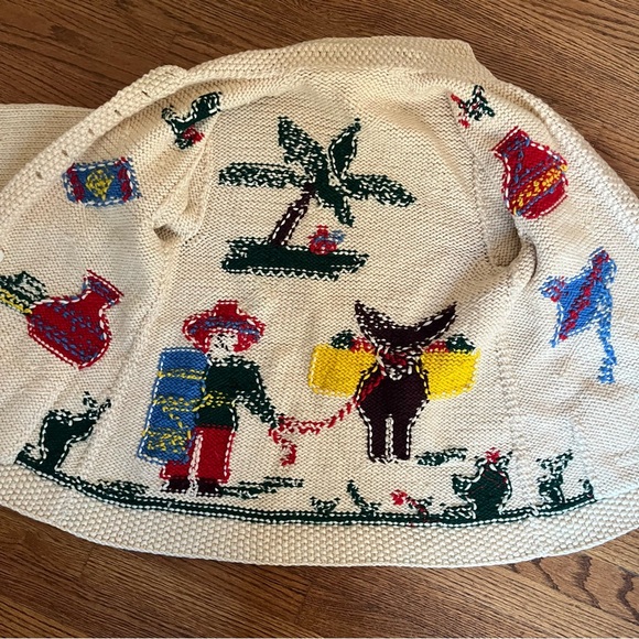 Vintage Cream Cardigan with Colorful Patterns - Picture 14 of 14